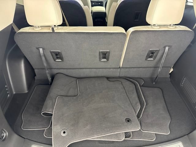 Used 2023 Buick Enclave Essence w/ Experience Buick Package AWD/4WD image 32