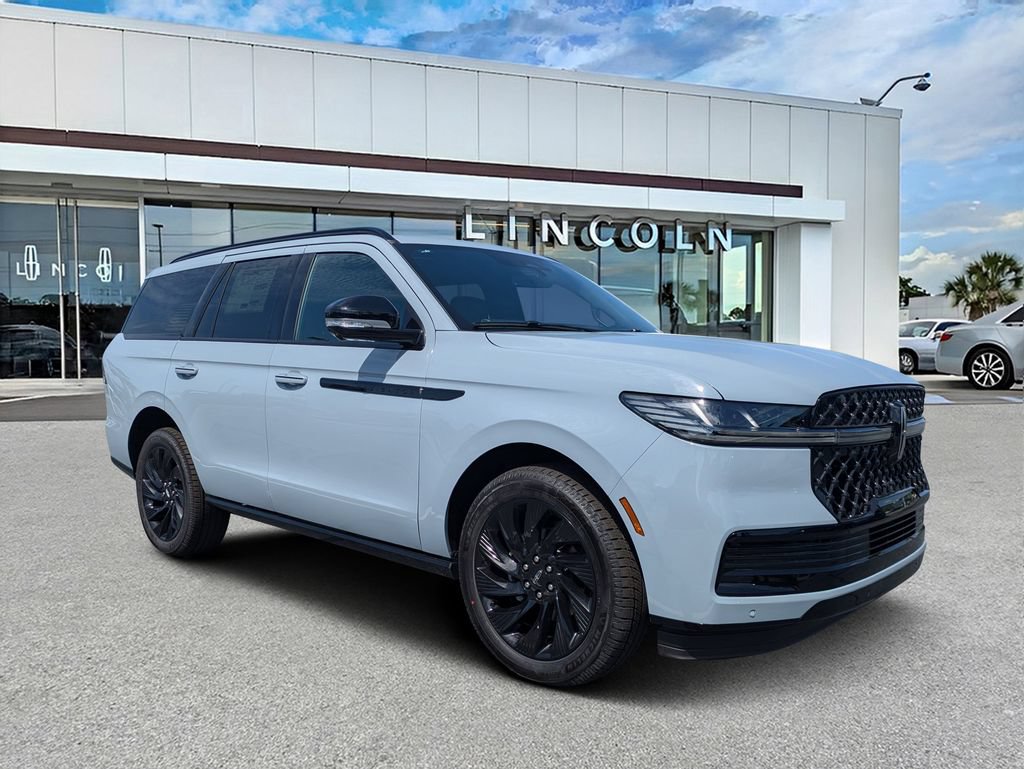 New 2027 Lincoln Navigator Reserve w/ Jet Appearance Package