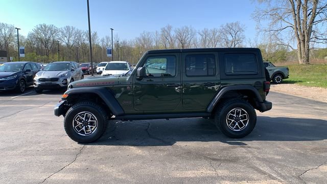 Used 2024 Jeep Wrangler Unlimited Rubicon AWD/4WD image 2