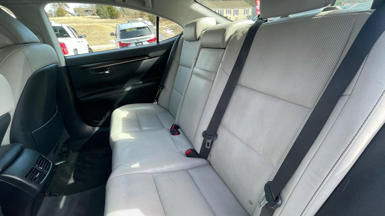 Used 2015 Lexus ES 350 w/ Luxury Package image 21