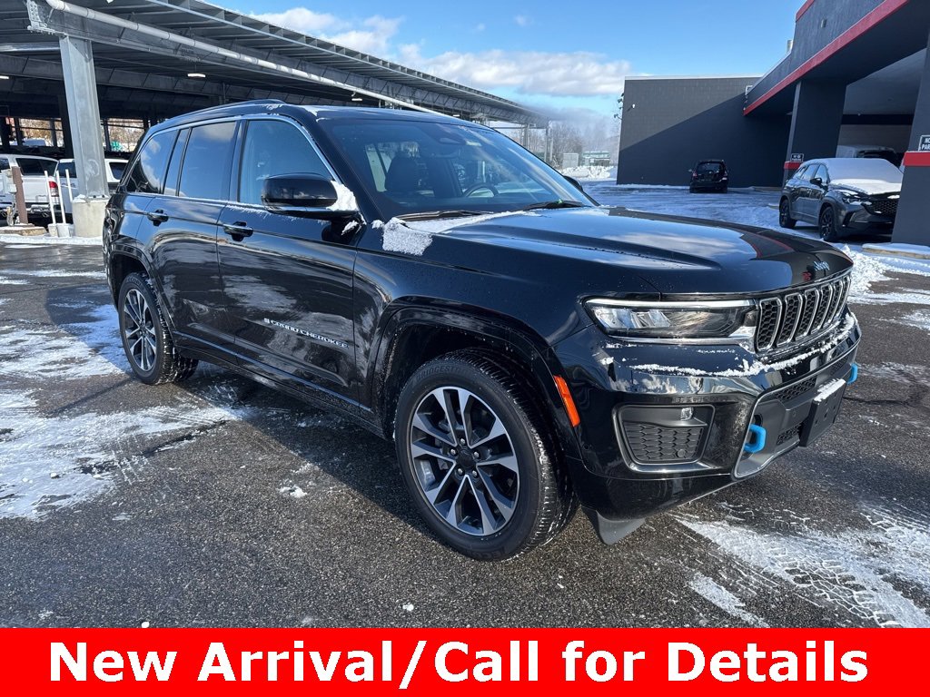 Used 2023 Jeep Grand Cherokee Overland image 1
