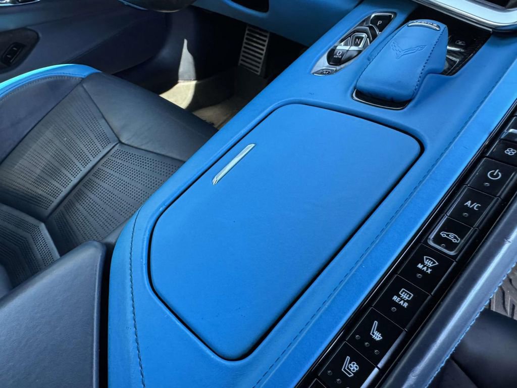 Used 2021 Chevrolet Corvette Stingray Premium Conv w/ Z51 Performance Package image 30