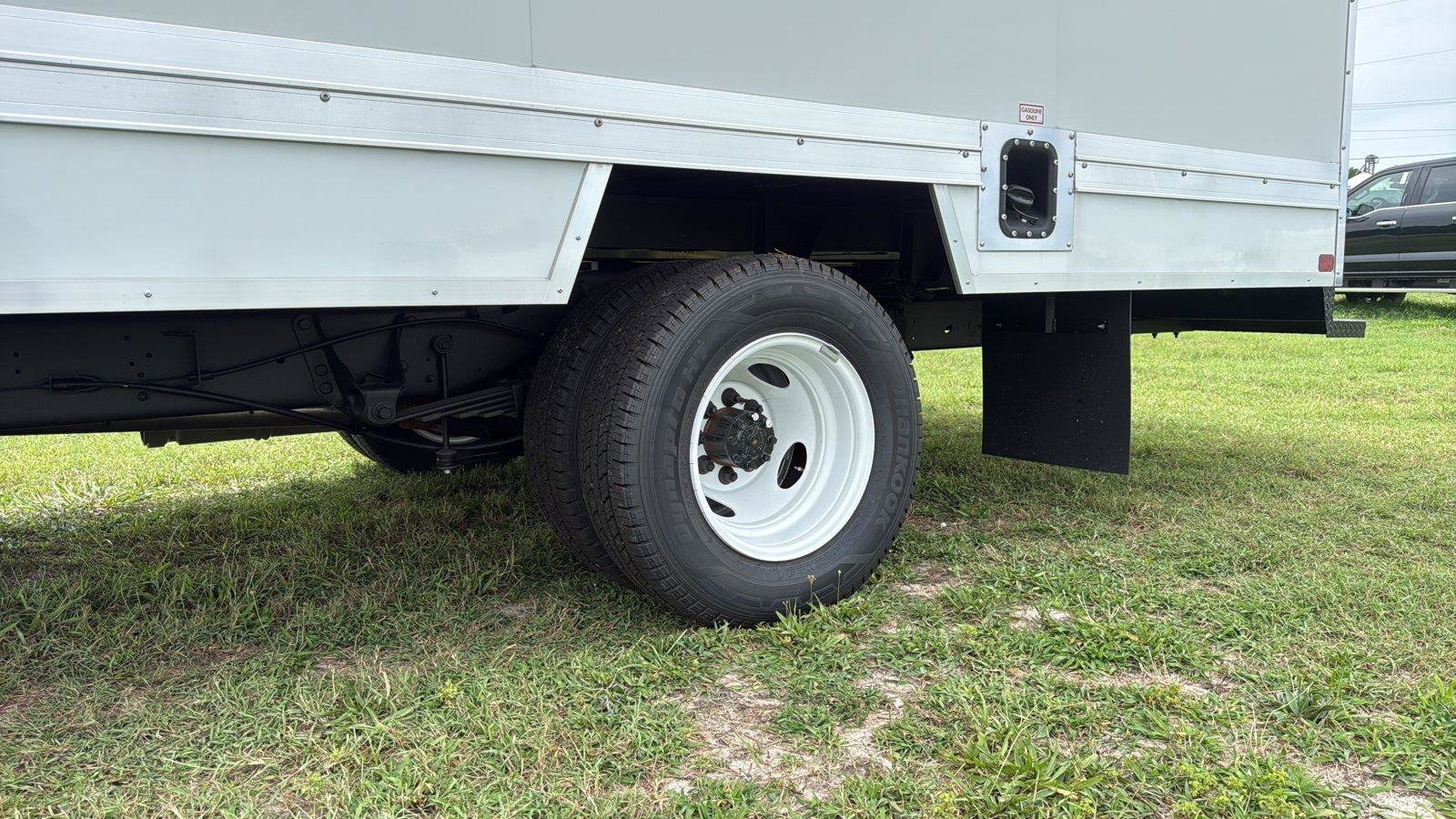 New 2027 Ford E-350 and Econoline 350 Super Duty w/ Power Equipment Group RWD image 23