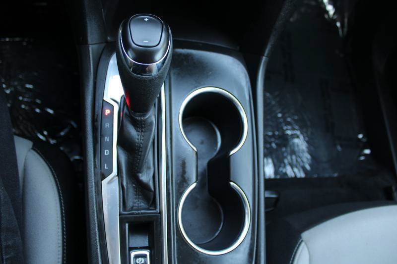 Used 2021 Chevrolet Equinox LT FWD image 18