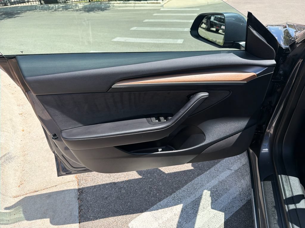 Used 2023 Tesla Model 3 Standard Range RWD image 18