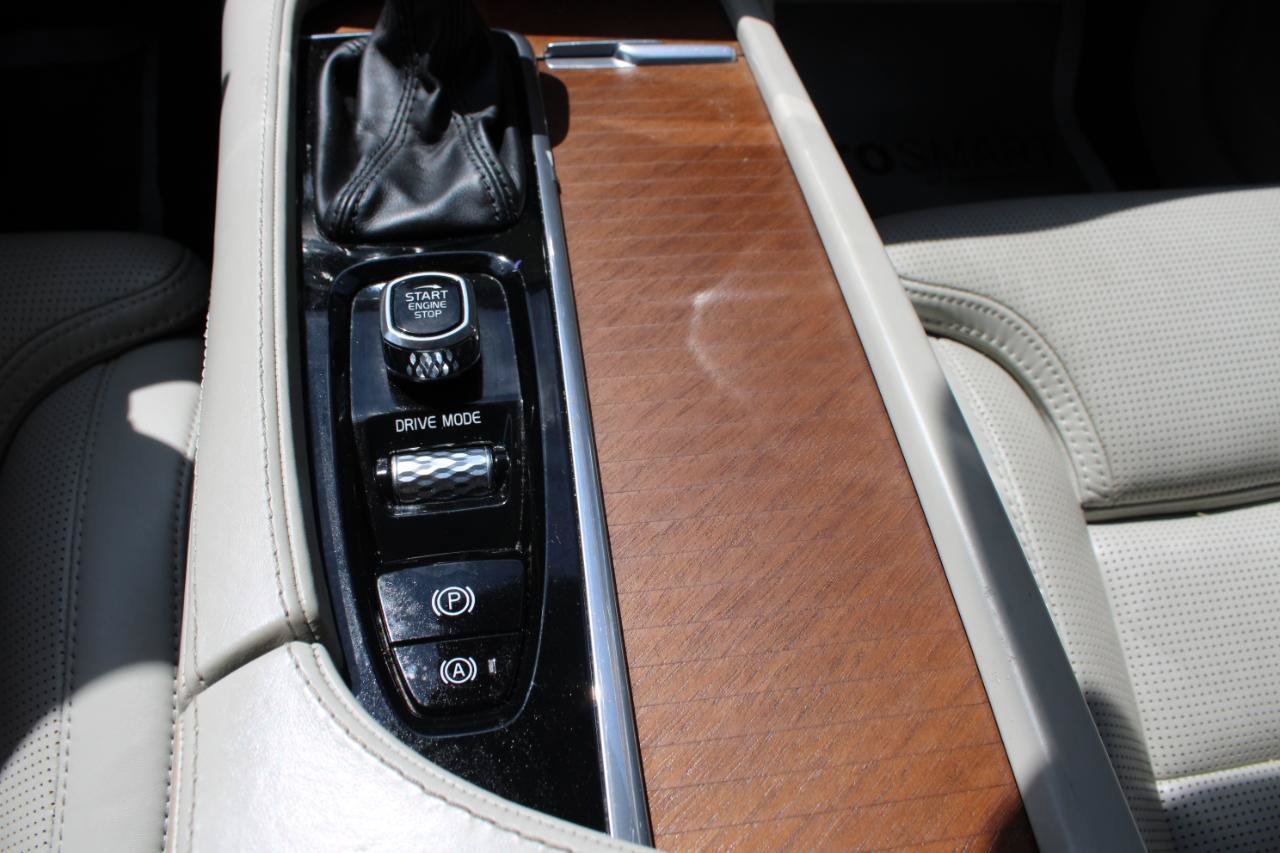Used 2019 Volvo XC90 T6 Inscription w/ Protection Package Premier AWD/4WD image 26