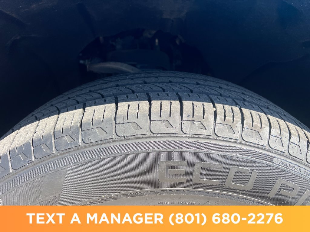 Used 2022 Chevrolet Silverado 1500 Custom AWD/4WD image 26