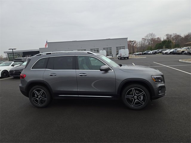 New 2026 Mercedes-Benz GLB 250 4MATIC image 2