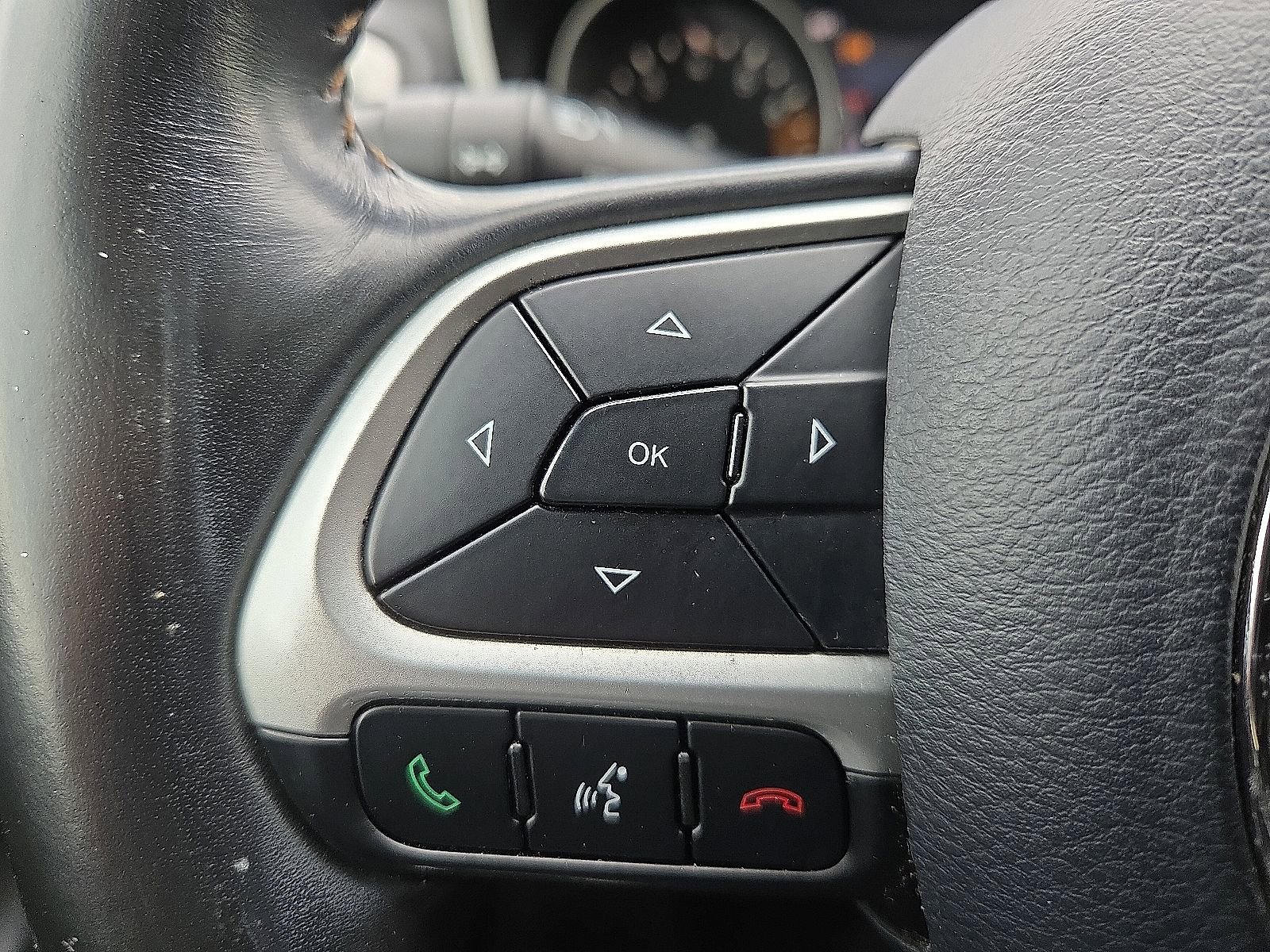 Used 2018 Jeep Compass Latitude w/ Popular Equipment Group AWD/4WD image 18