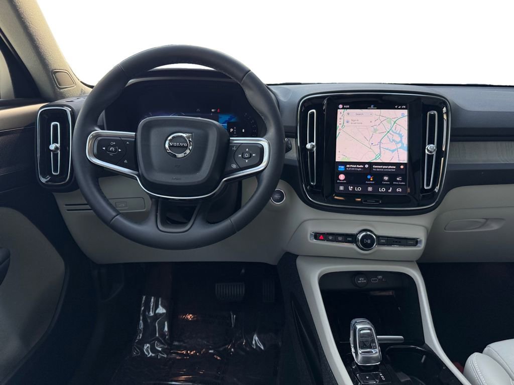 Certified 2023 Volvo XC40 B5 Plus w/ Climate Package AWD/4WD image 26