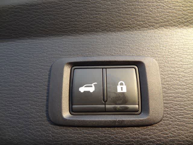 Used 2024 Mitsubishi Outlander SE AWD/4WD image 11
