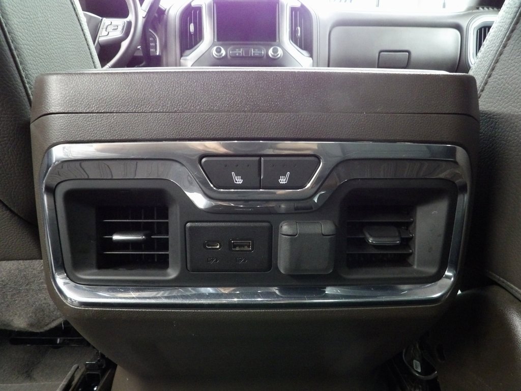 Used 2023 GMC Sierra 3500 Denali w/ Technology Package image 11