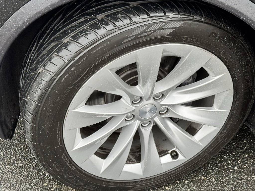 Used 2017 Tesla Model X 75D image 18