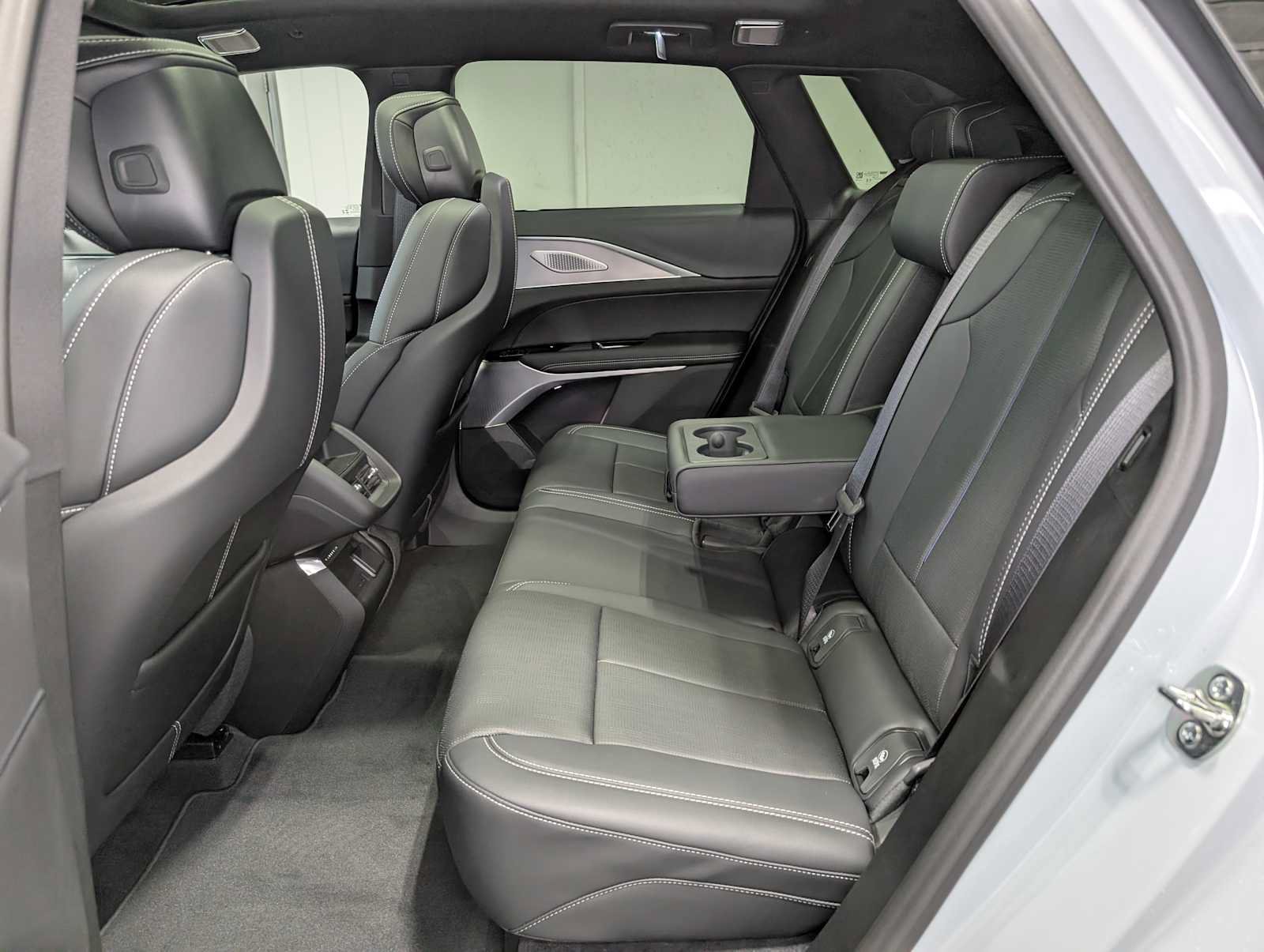 New 2027 Cadillac Lyriq Premium Luxury AWD/4WD image 20