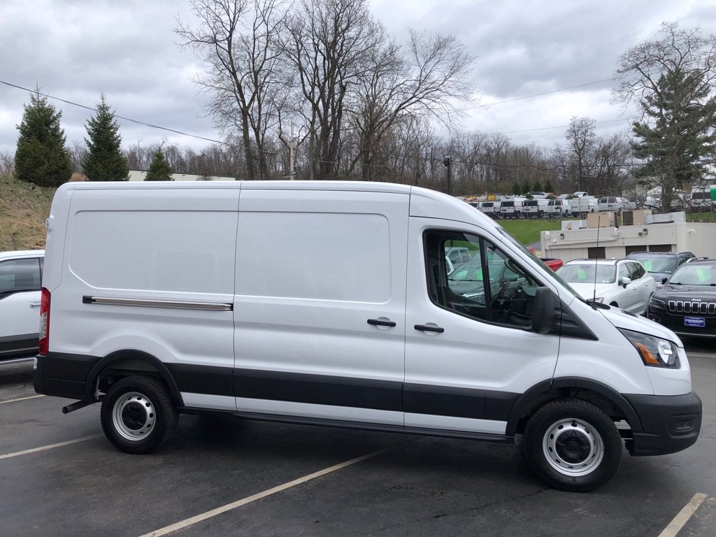 Used 2025 Ford Transit 250 148 Medium Roof RWD image 4