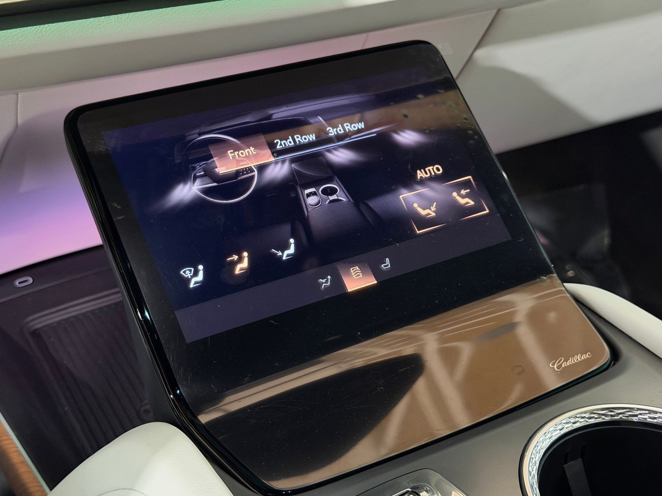 New 2026 Cadillac Vistiq Luxury AWD/4WD image 37
