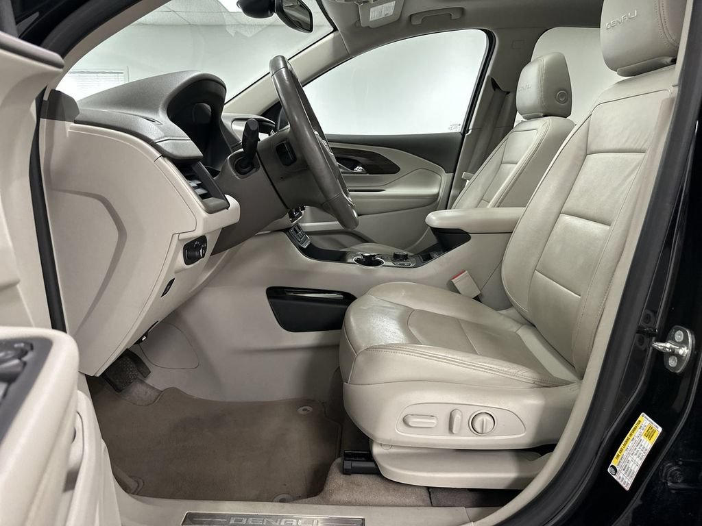 Used 2018 GMC Terrain Denali w/ Advanced Safety Package AWD/4WD image 10