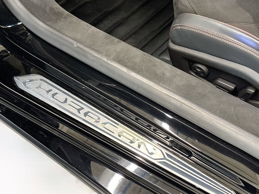 Used 2024 Lamborghini Huracan Tecnica image 25