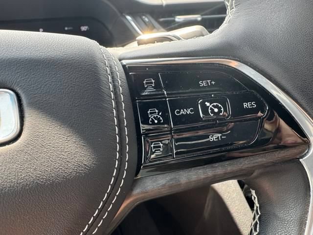 Used 2022 Jeep Grand Cherokee L Overland RWD image 45