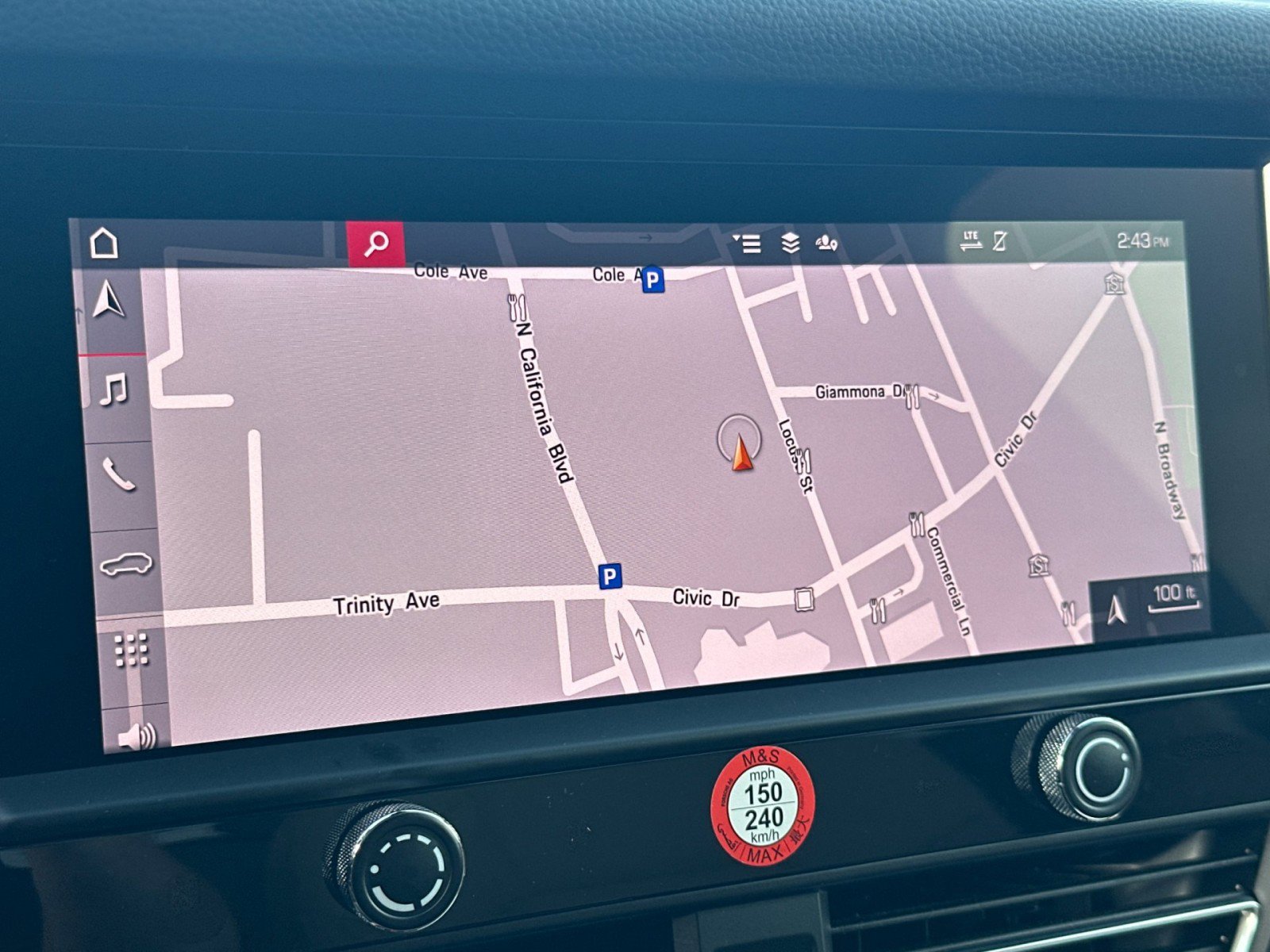 Used 2024 Porsche Macan w/ Premium Plus Package image 19