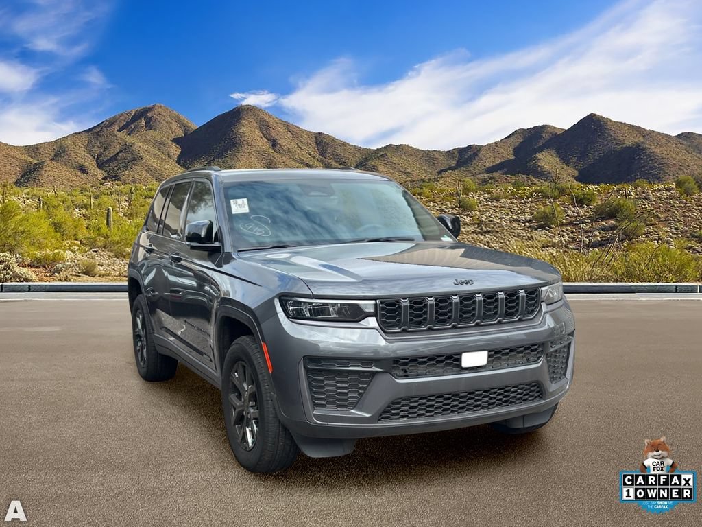 Certified 2026 Jeep Grand Cherokee Altitude AWD/4WD image 5