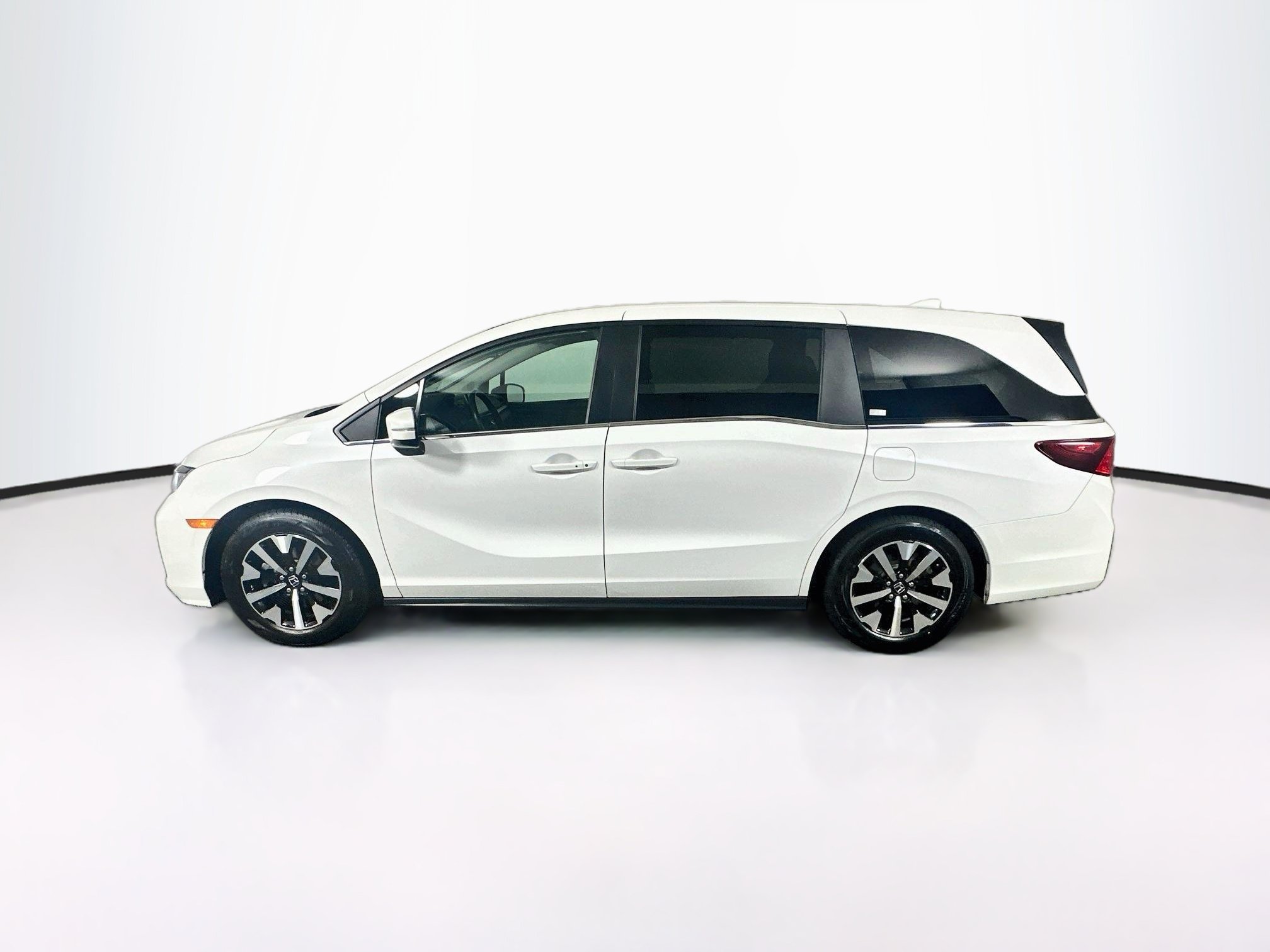 Used 2025 Honda Odyssey EX-L image 4