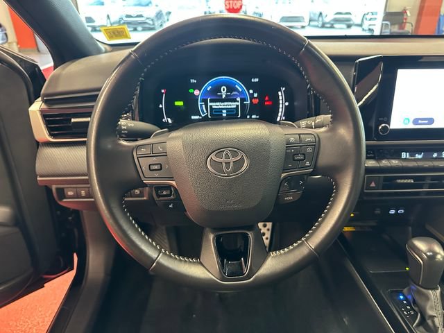 Certified 2025 Toyota Camry SE FWD image 18