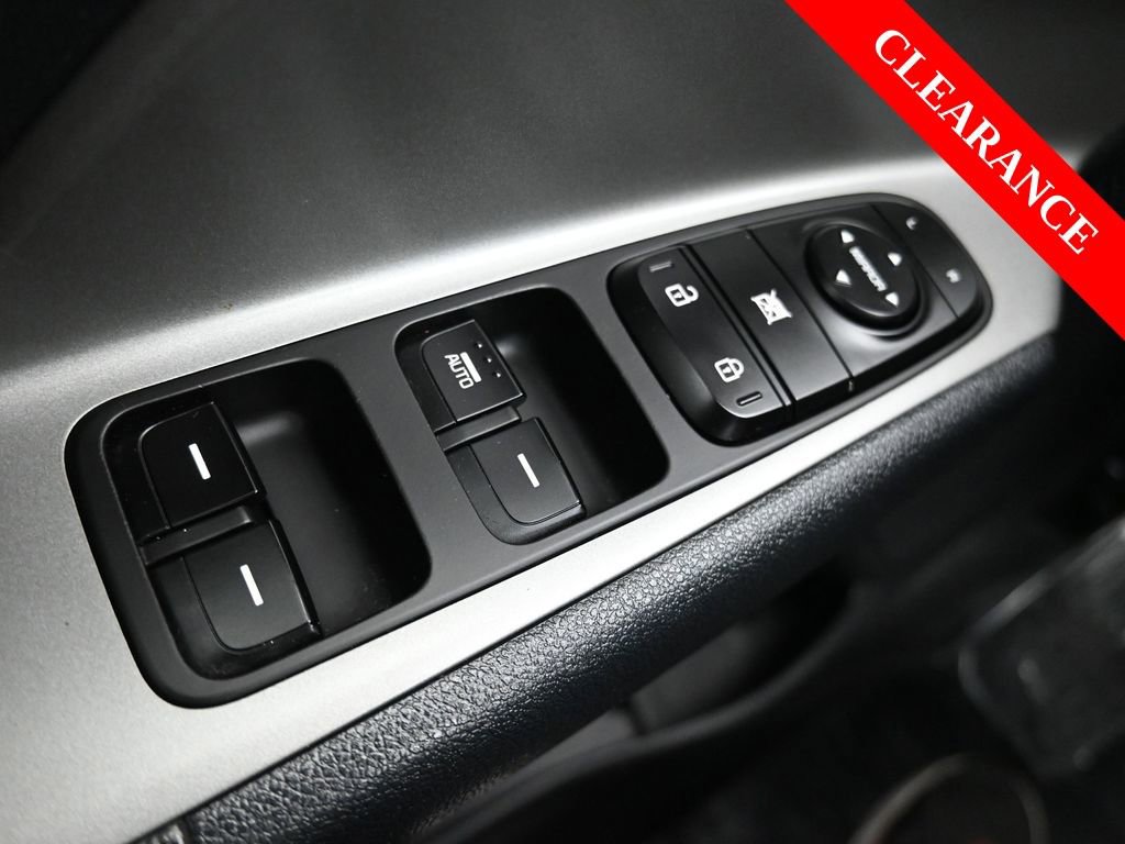 Used 2019 Kia Niro LX image 26