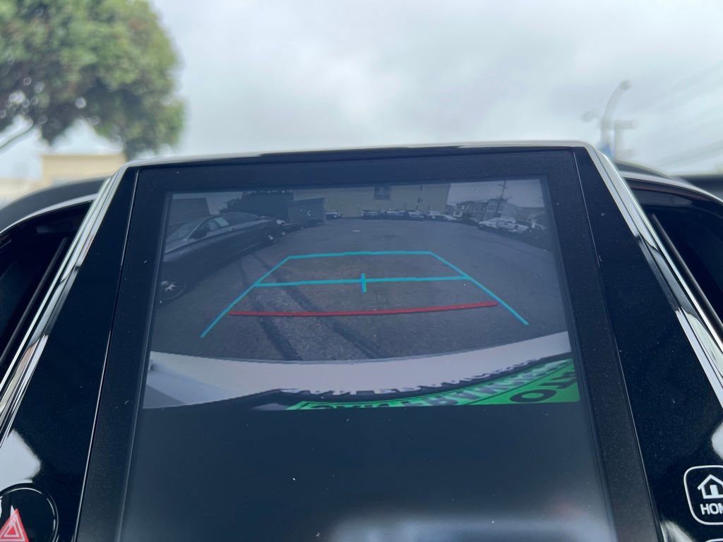 Used 2020 Toyota Prius Prime XLE FWD image 29