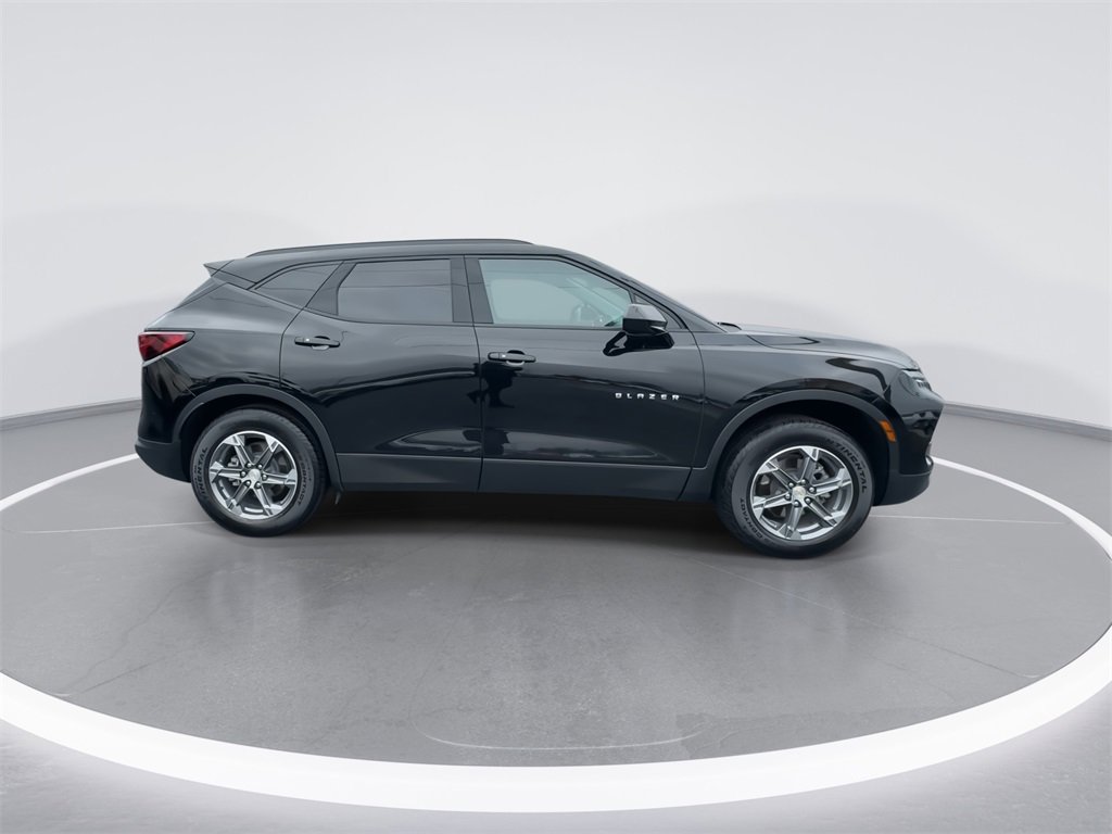 Used 2023 Chevrolet Blazer LT w/ Convenience Package image 9