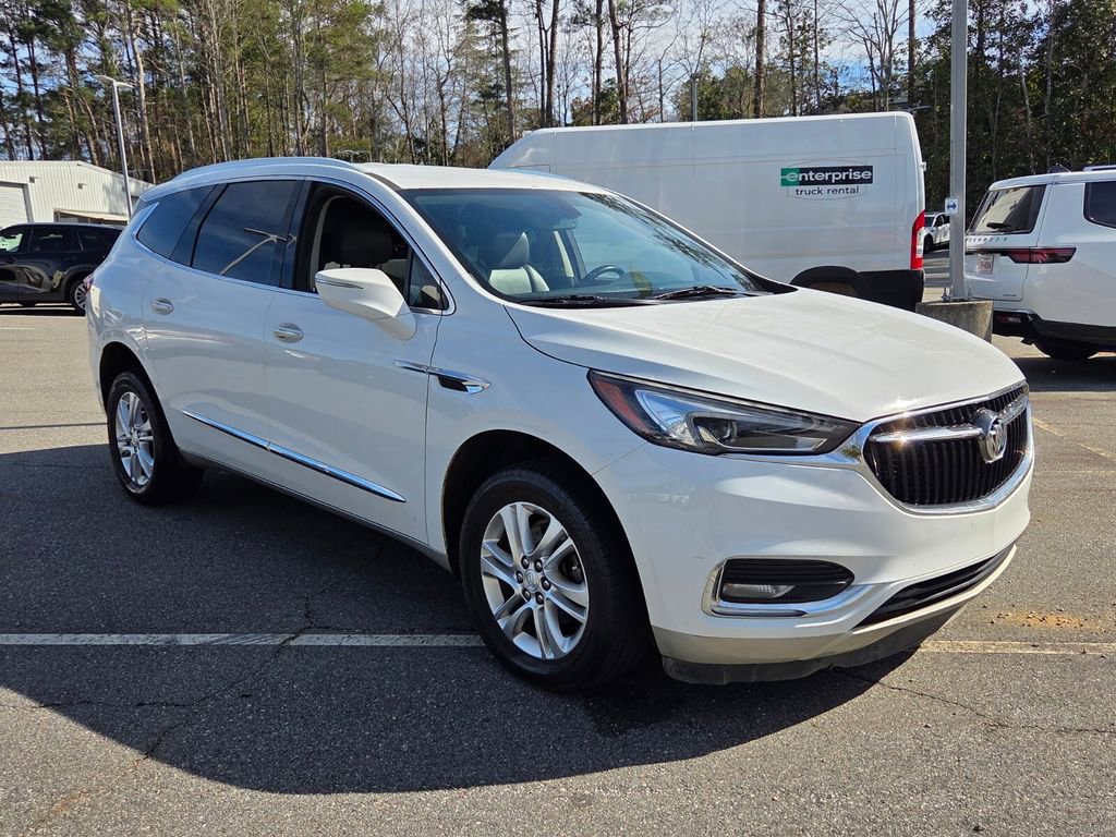 Used 2020 Buick Enclave Essence image 1