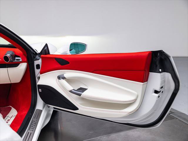 Used 2022 Ferrari F8 Tributo RWD image 37
