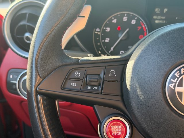 Used 2019 Alfa Romeo Giulia Quadrifoglio w/ Driver Assist Dynamic Package RWD image 27