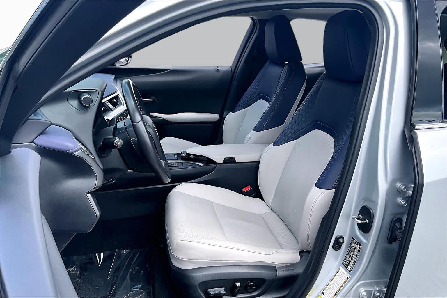 Used 2020 Lexus UX 250h w/ Premium Package AWD/4WD image 8