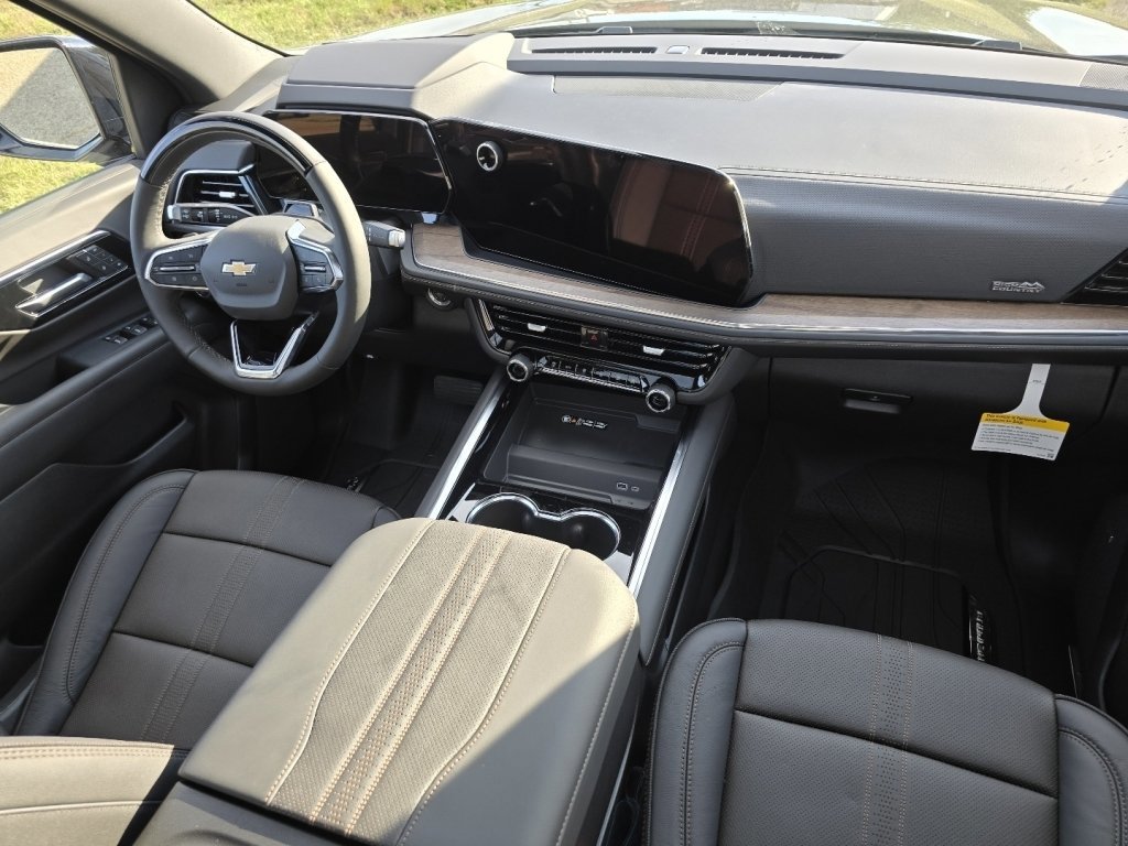 New 2026 Chevrolet Suburban High Country image 16