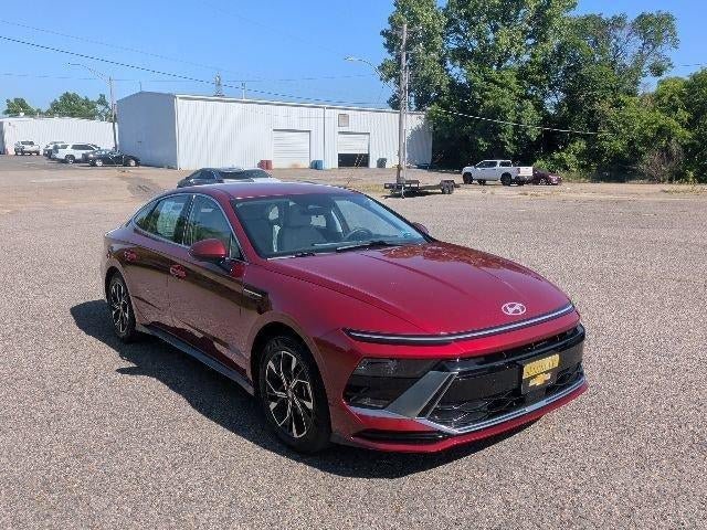 Used 2025 Hyundai Sonata SEL FWD image 8