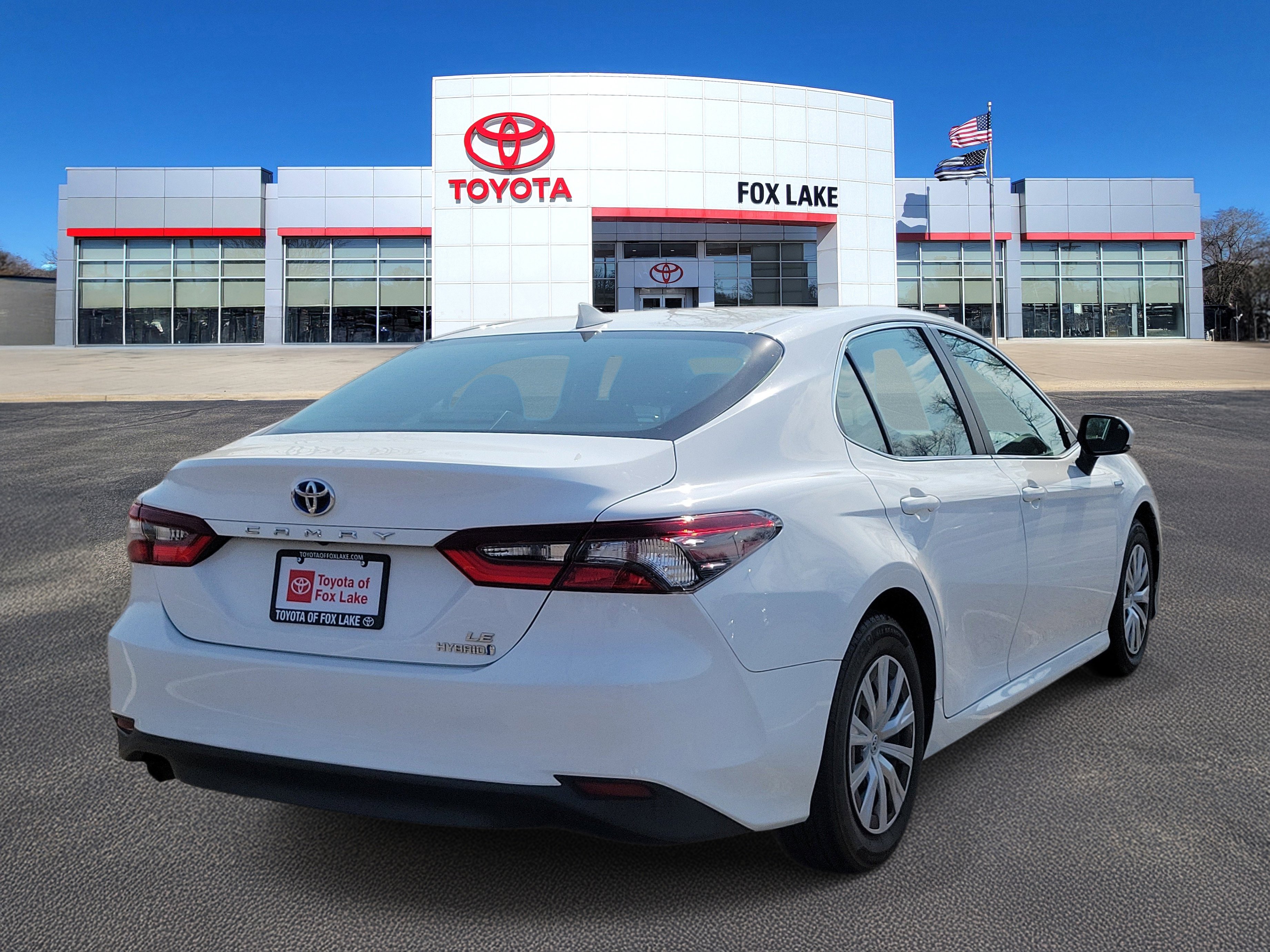 Used 2021 Toyota Camry LE image 4