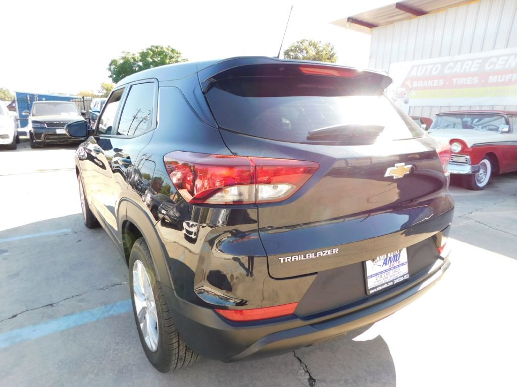 Used 2021 Chevrolet TrailBlazer LS image 5