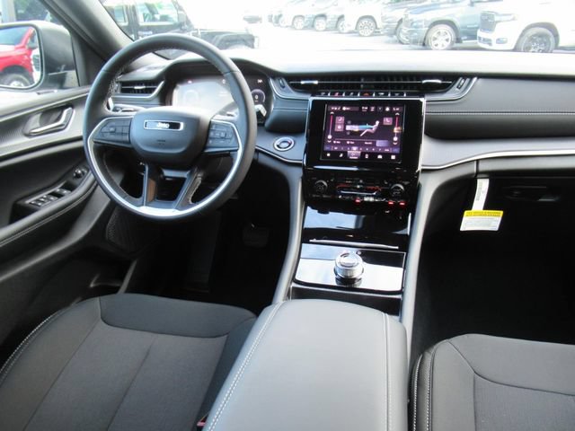 New 2026 Jeep Grand Cherokee Laredo X RWD image 13