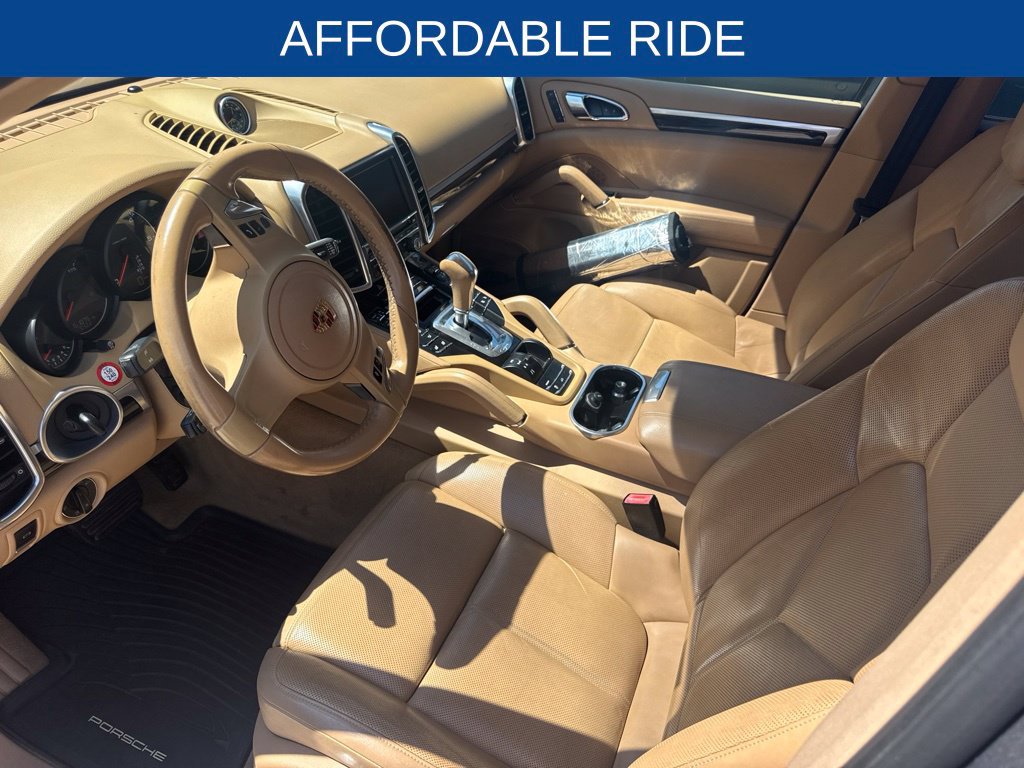 Used 2013 Porsche Cayenne Diesel AWD/4WD image 4