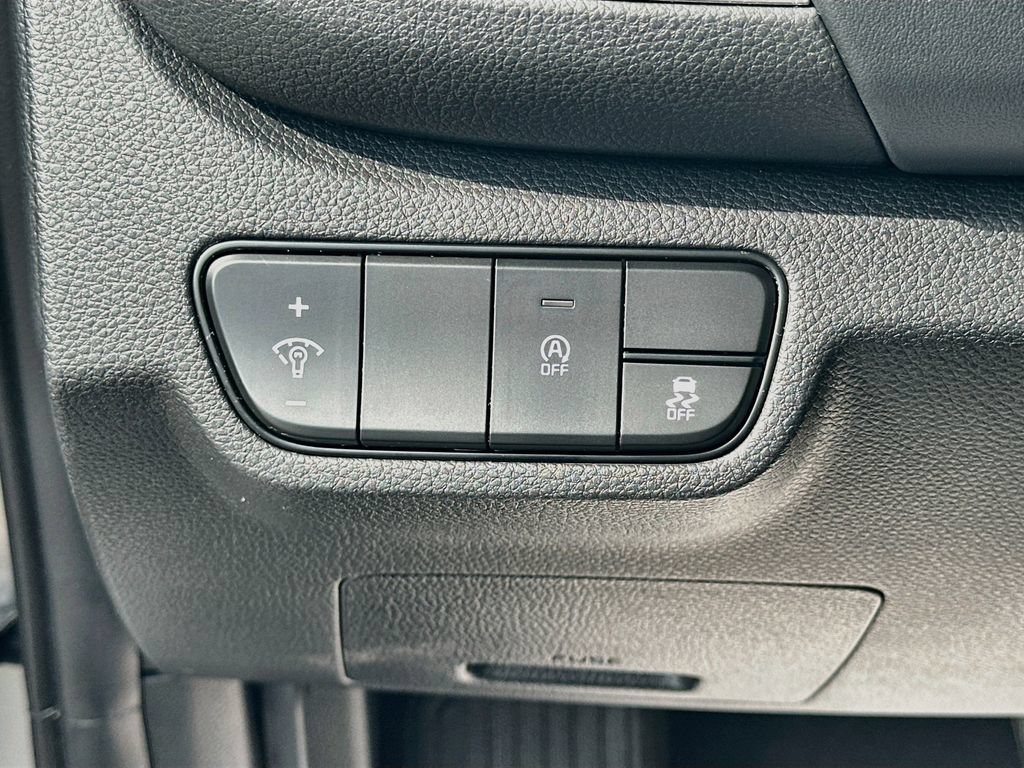 Certified 2024 Kia Seltos EX FWD image 10