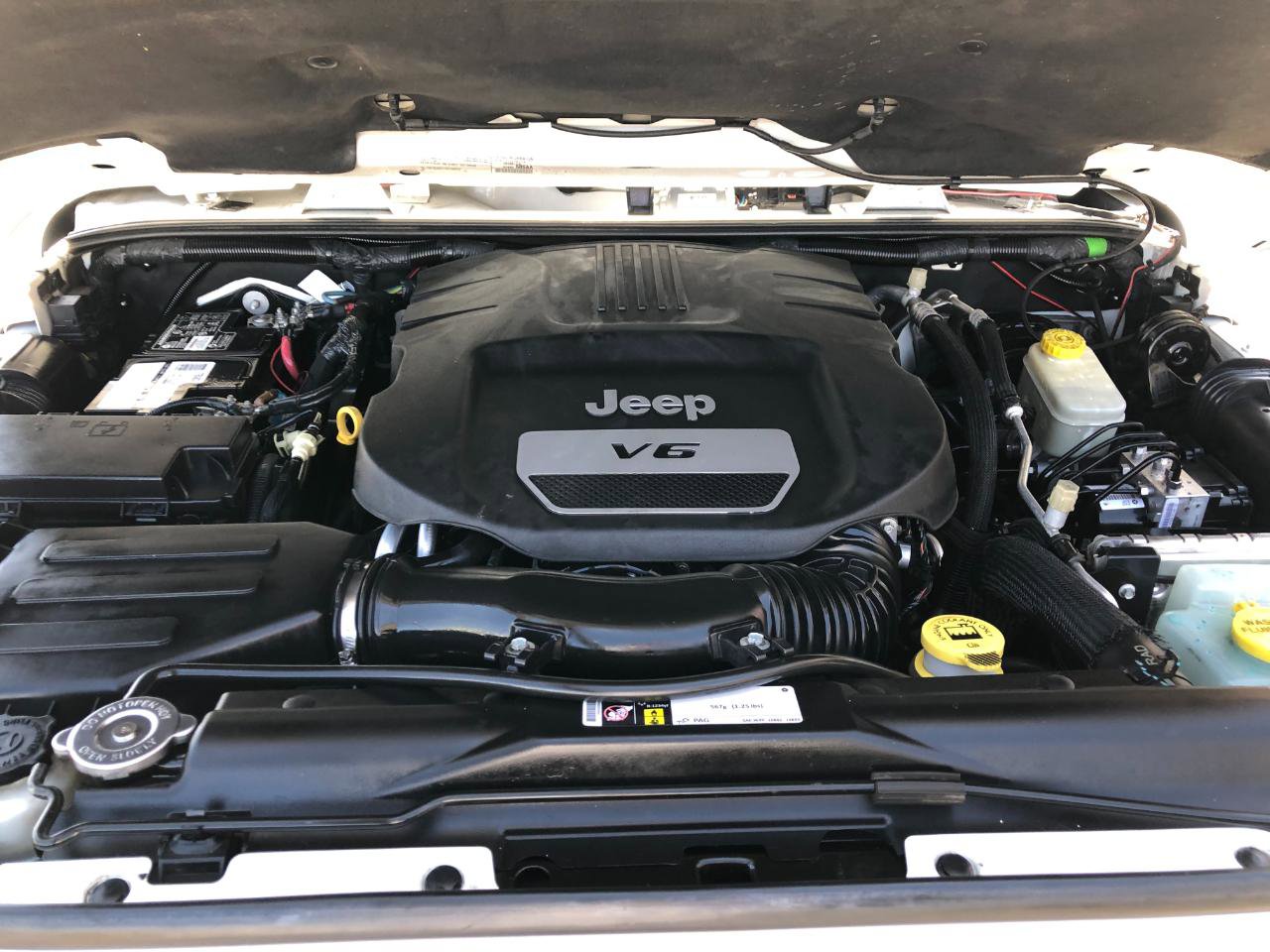 Used 2016 Jeep Wrangler Unlimited Rubicon image 53