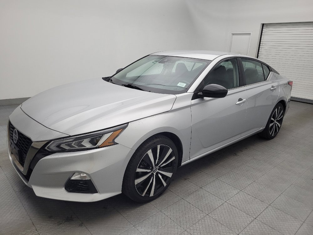 Used 2022 Nissan Altima 2.5 SR image 2