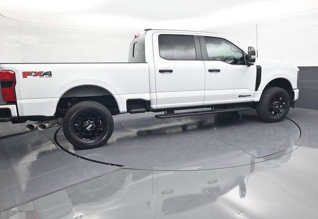 Used 2024 Ford F250 XL w/ STX Appearance Package AWD/4WD image 3