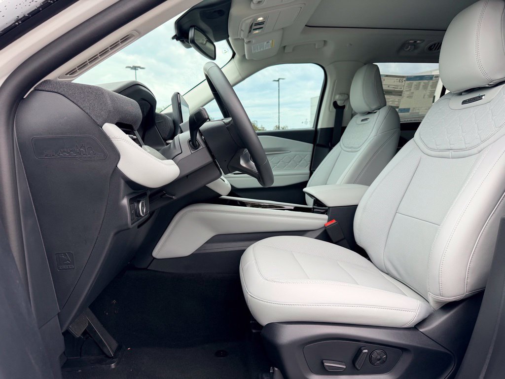 New 2026 Ford Explorer Platinum w/ LUX Leather Package AWD/4WD image 23