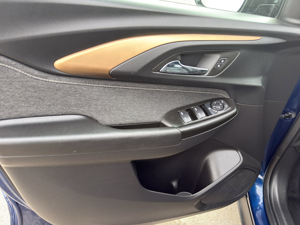 Used 2023 Chevrolet TrailBlazer ACTIV w/ Convenience Package image 14