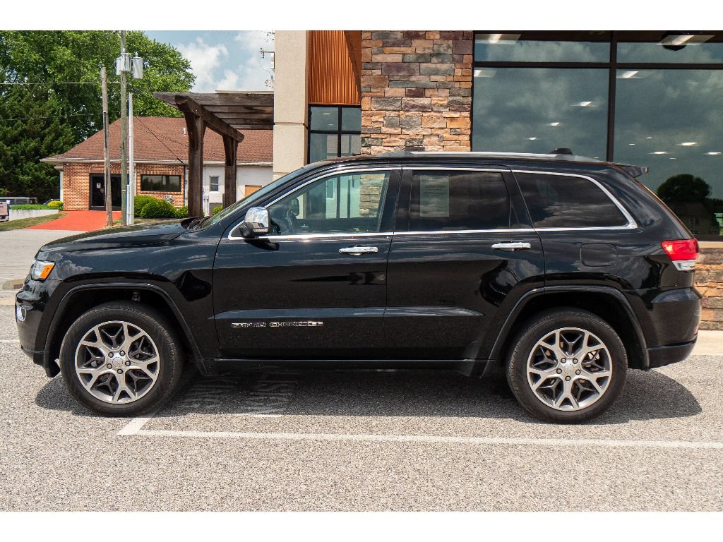 Used 2020 Jeep Grand Cherokee Overland AWD/4WD image 6
