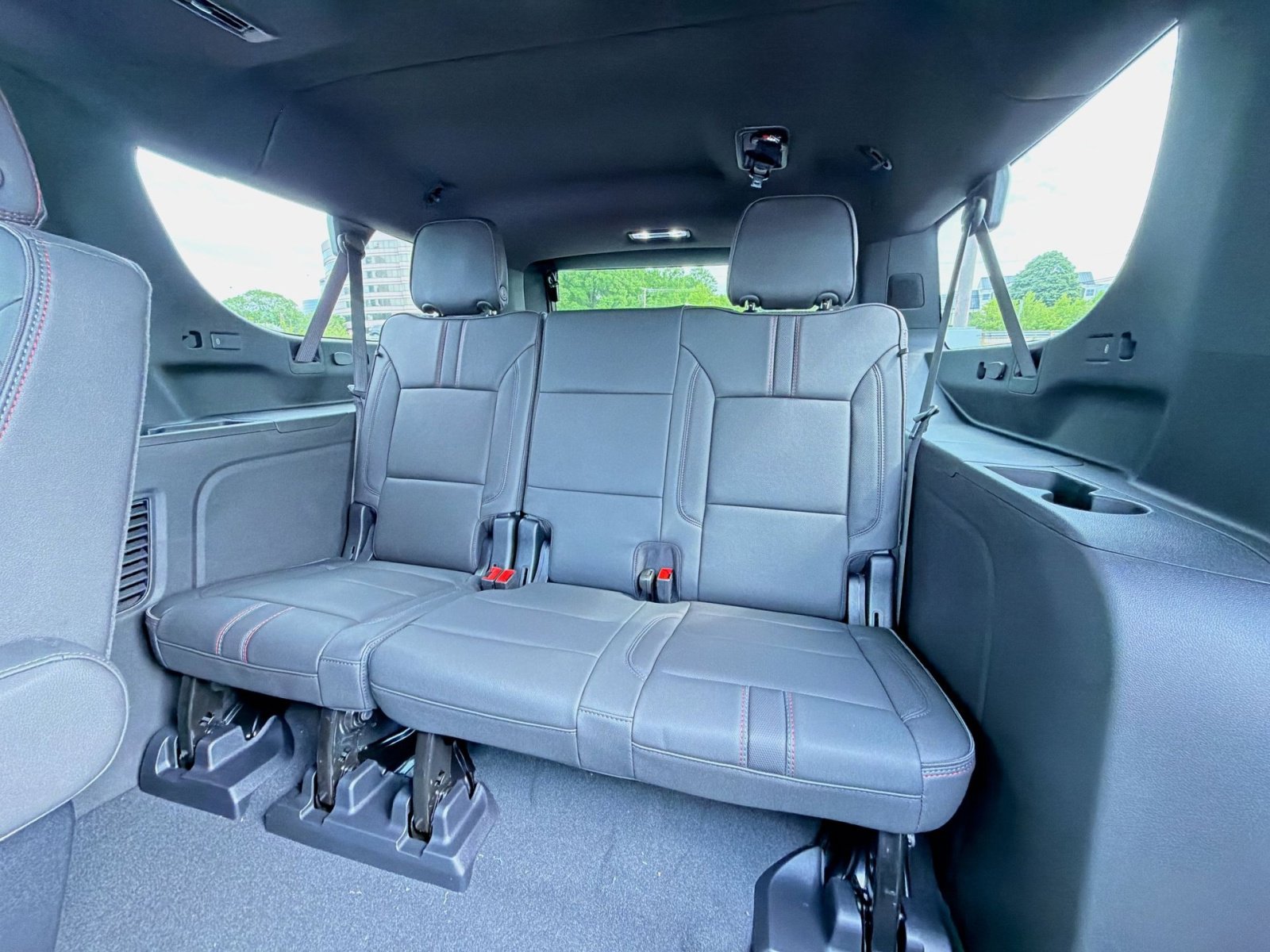 New 2026 Chevrolet Suburban RST AWD/4WD image 26