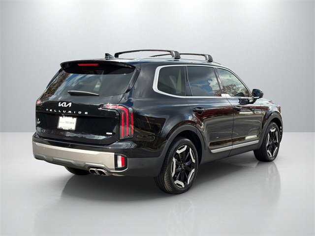 Certified 2025 Kia Telluride EX image 4