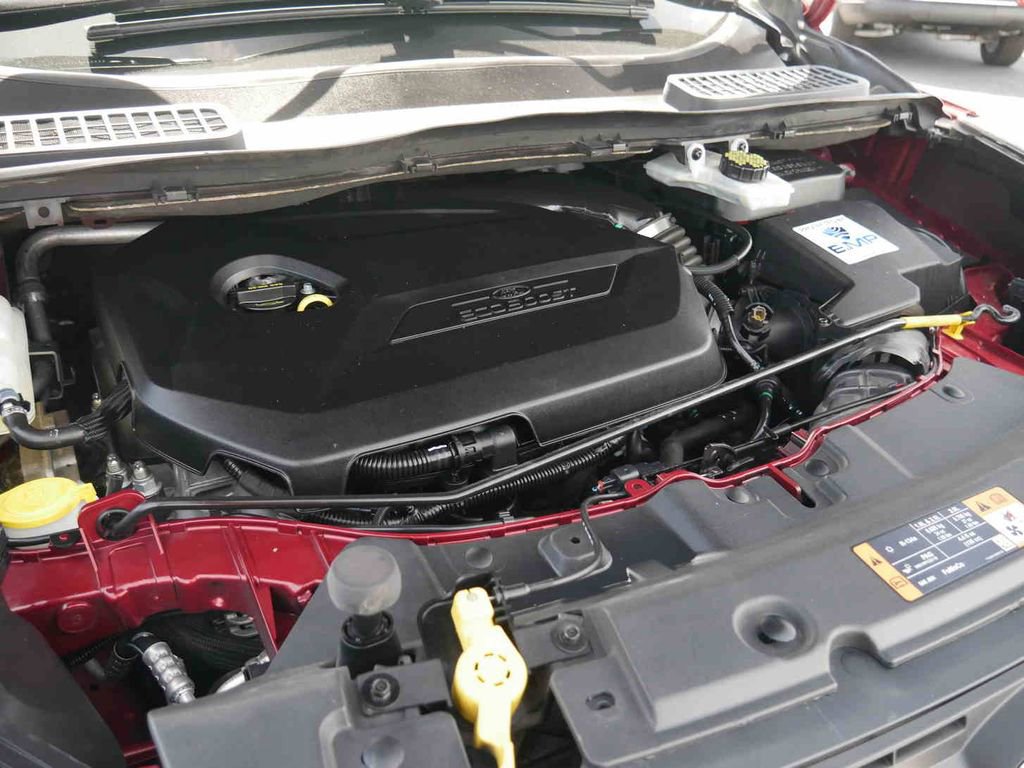 Used 2014 Ford Escape SE w/ Equipment Group 201A image 9